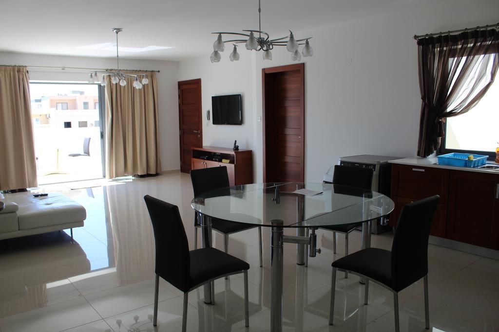 Aurora Apartamento Mellieħa Exterior foto